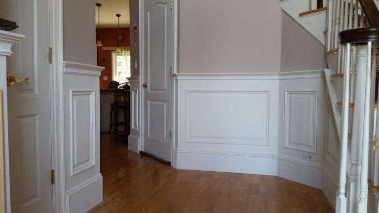 Raised Panel Wainscot