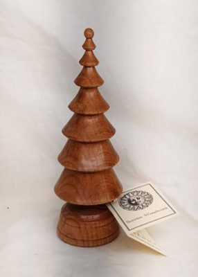 Wood Christmas Tree in RED OAK - Item 565 - Image 3